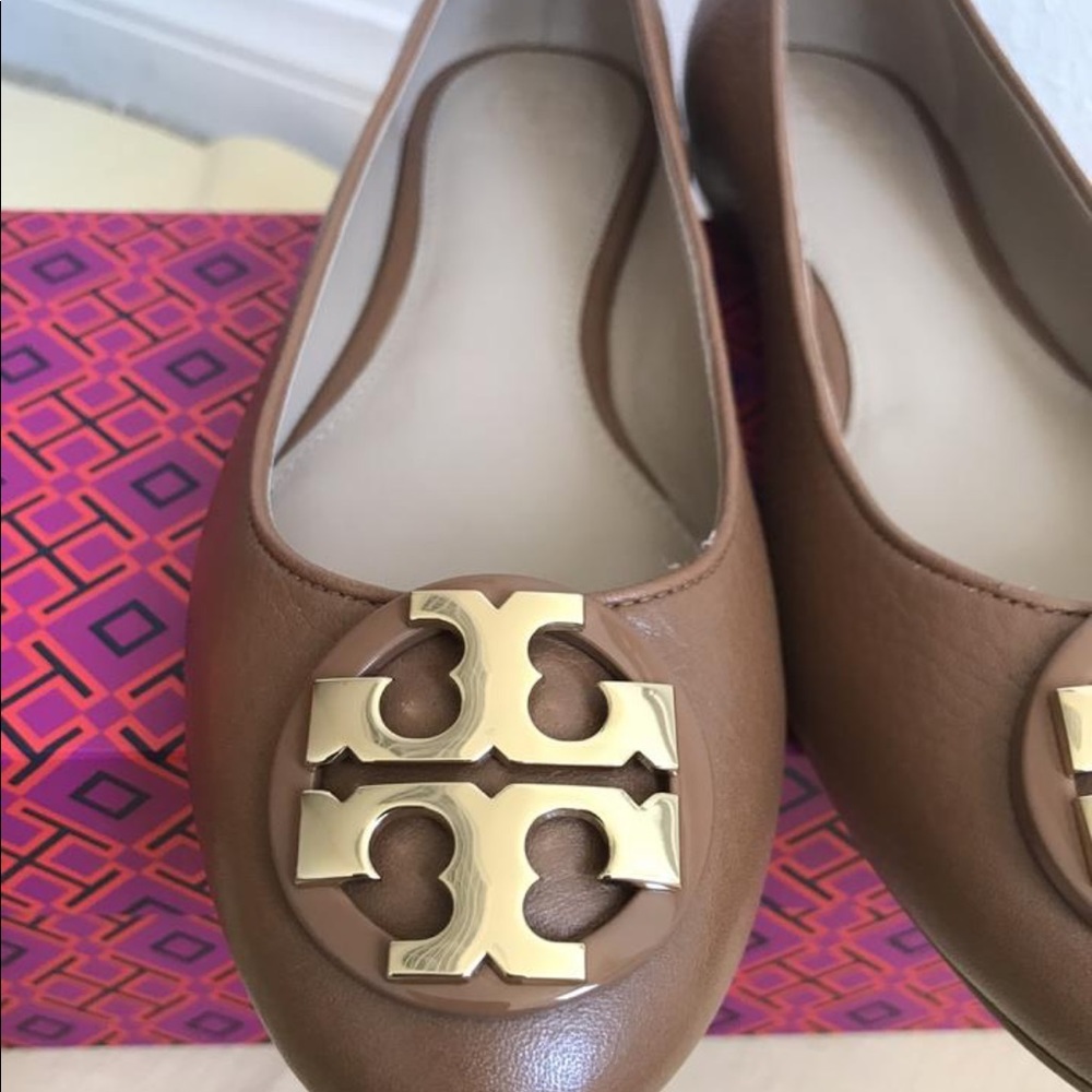 Tory Burch Claire Ballet Shoe - Picture 5 of 8